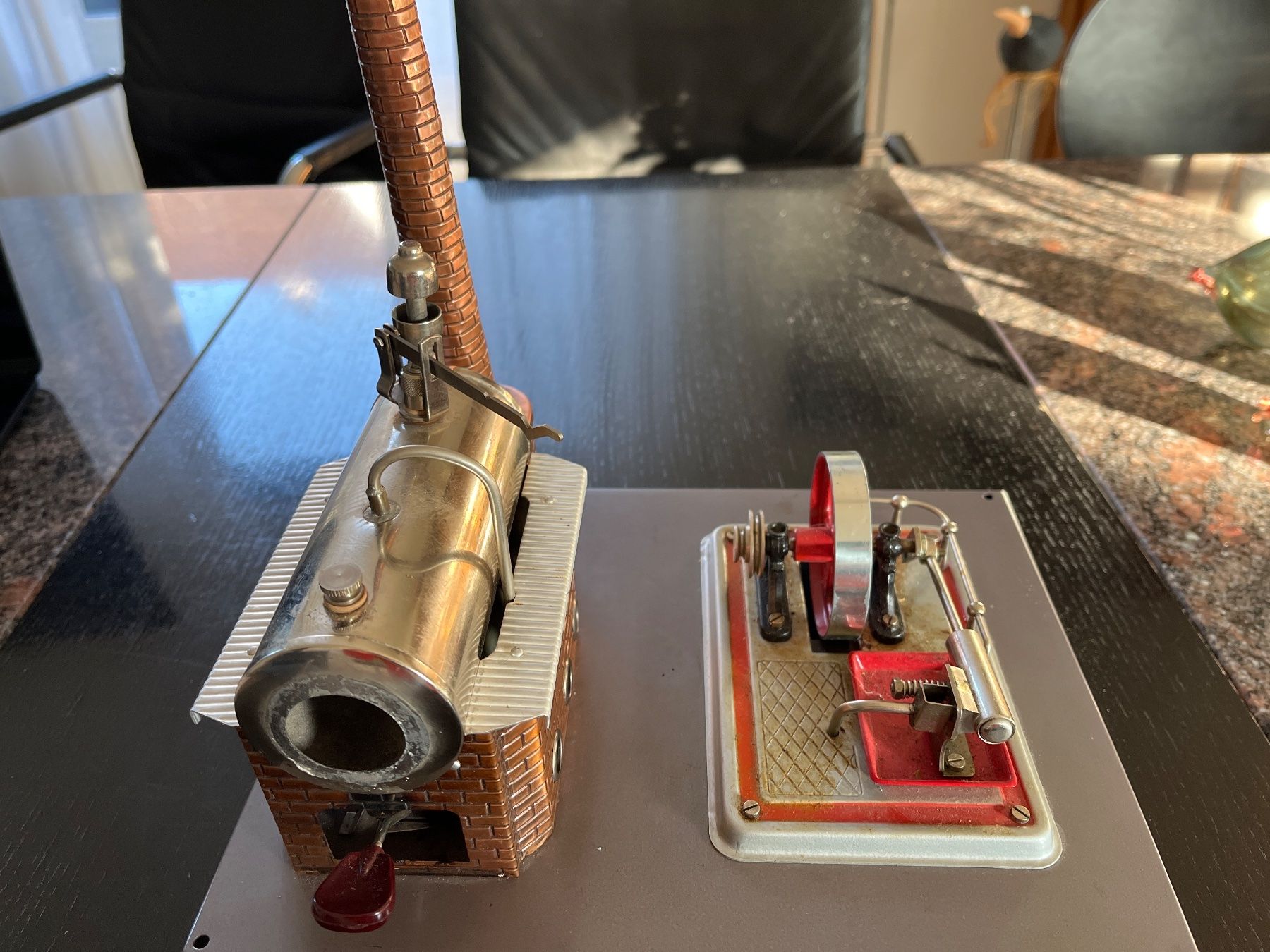Kit di modellismo & Modellini statici: Dampfmaschine in Modellformat – Usato da Spiegel b. Bern venduto da Burdicrew