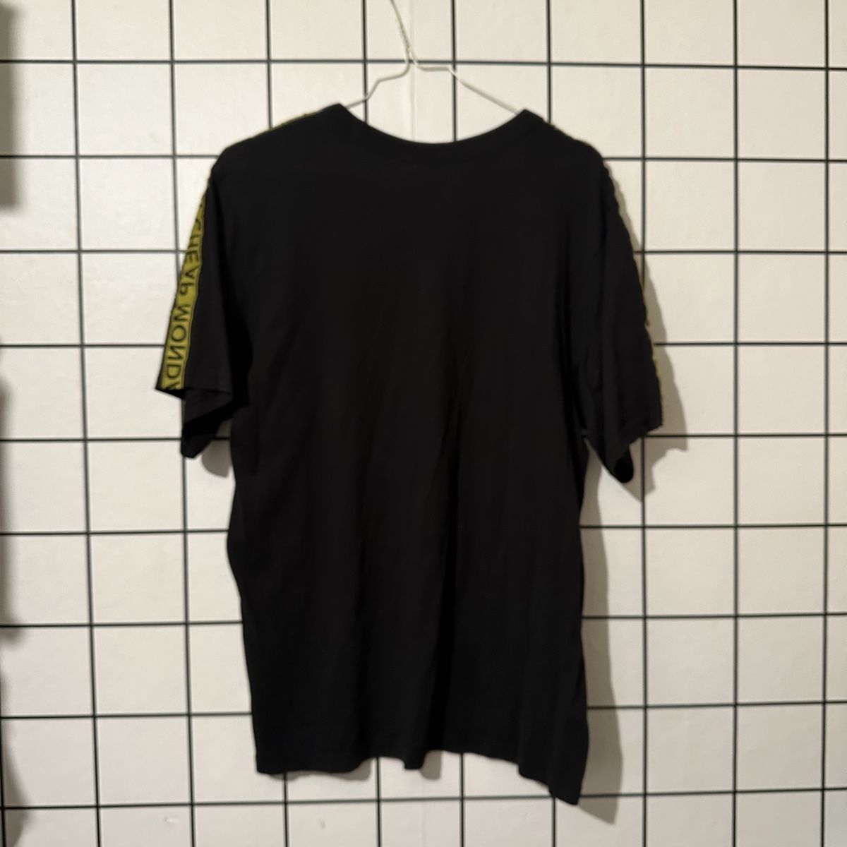 T-shirt: Graphic Cheap Monday Boxer Logo Tee - SIZE S – Usato da Genève venduto da ravehotline 2