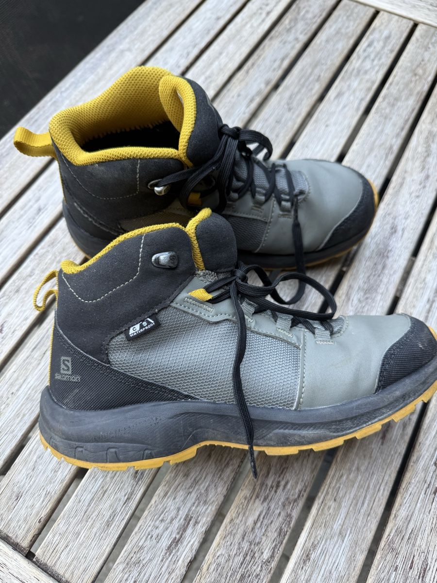 Scarpe per ragazzi: Wanderschuhe Salomon Gr. 36 – Usato da Gebenstorf venduto da Miami81 1