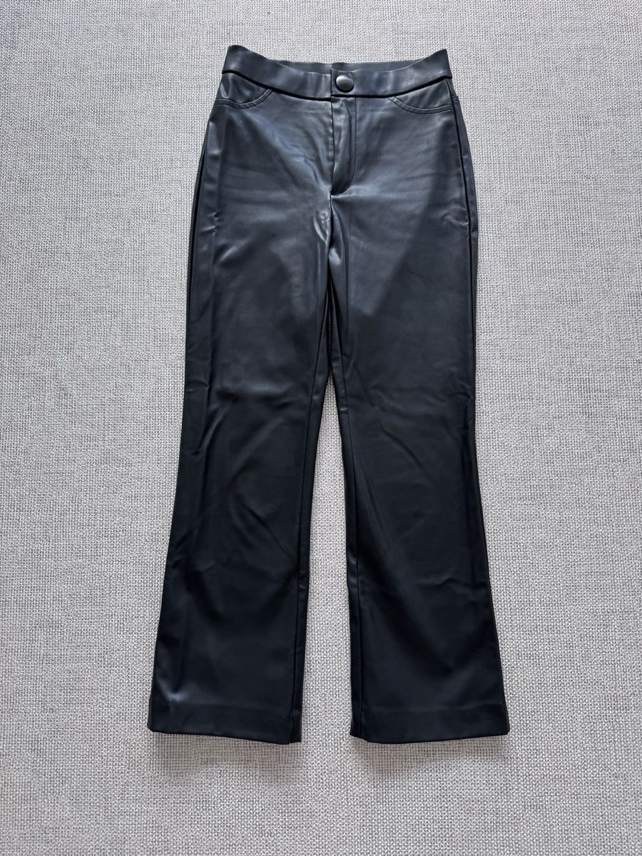 Calzedonia Pantaloni: Calzedonia thermo leather pants – Usato da Zürich venduto da agi_j875