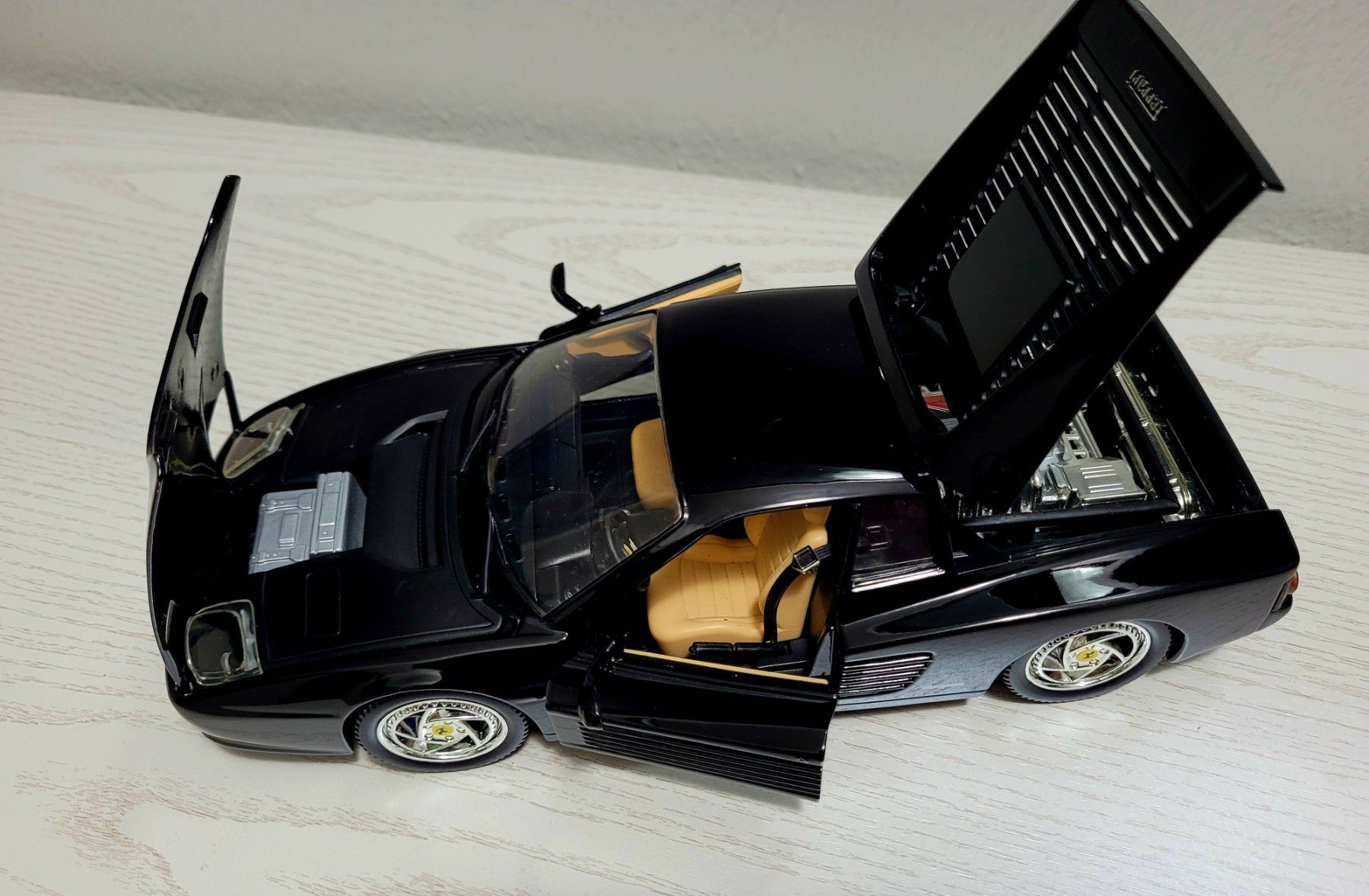 Ferrari Modellini d'auto: Ferrari 512 M 1:18 – Usato da Chiasso venduto da R.e.g.59 5