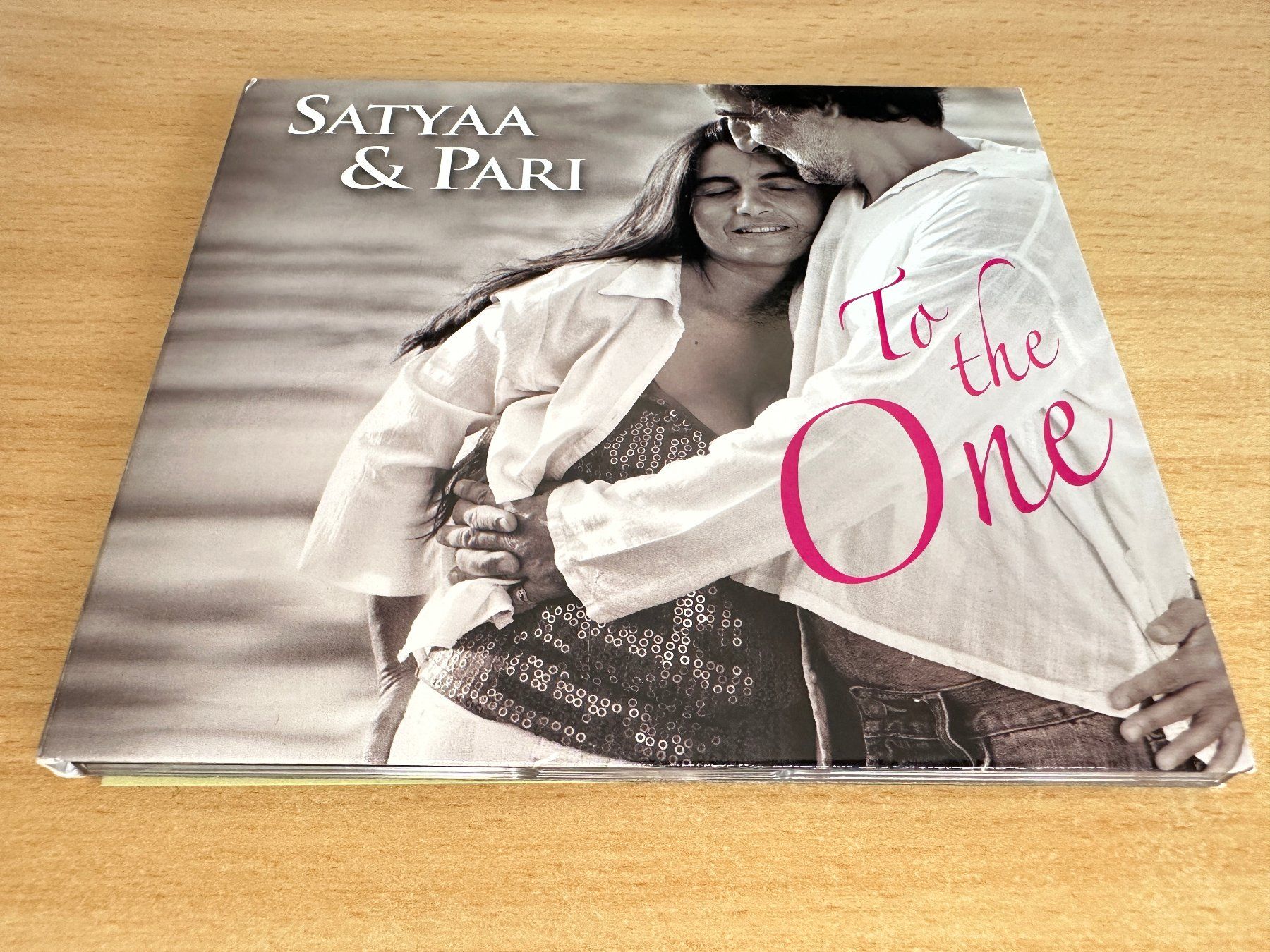 CDs: Satyaa & Pari – To The One – Gebraucht aus Rikon im Tösstal von Alpenmutz