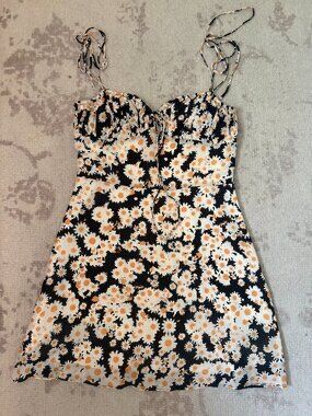 Vestiti: Realisation Par Silk Floral Mini Dress  – Usato da St.Josefen venduto da lop_lh8d 2