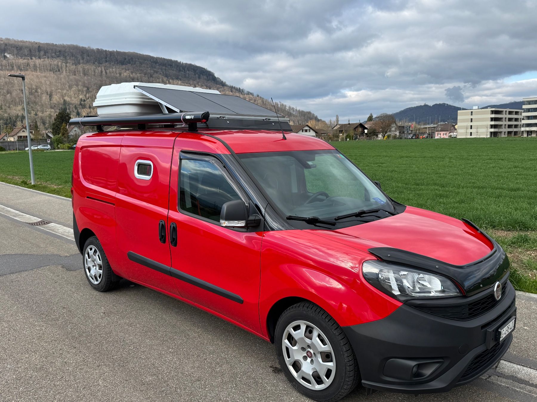 Fiat Veicoli da campeggio: Fiat Doblò Camperizzato con Pannelli Solari – Usato da Rothrist venduto da and_2n2j