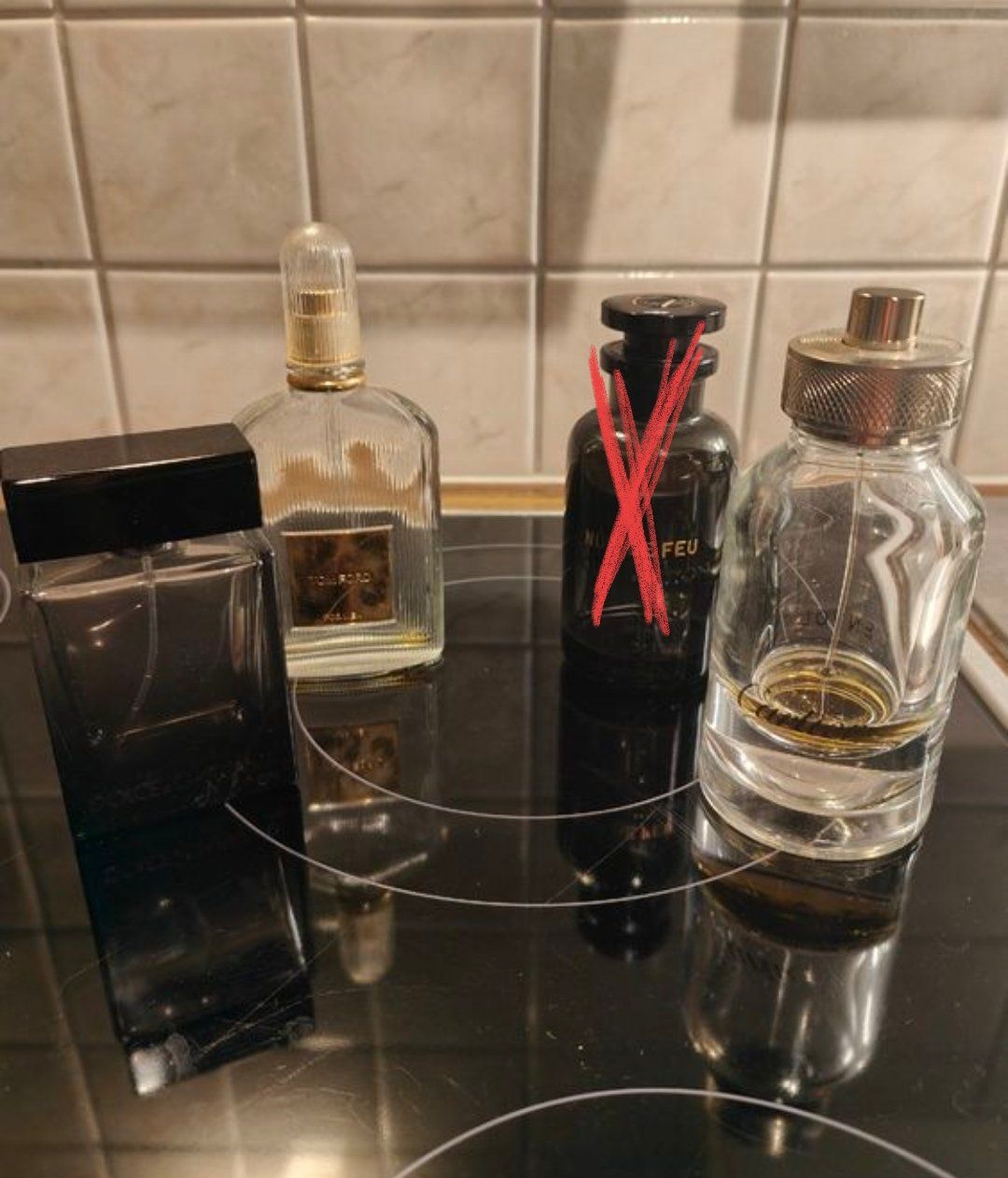 Flacons: 12 Parfum Flacons diverser Marken – Gebraucht aus Einsiedeln von RaphaelSimeon 3