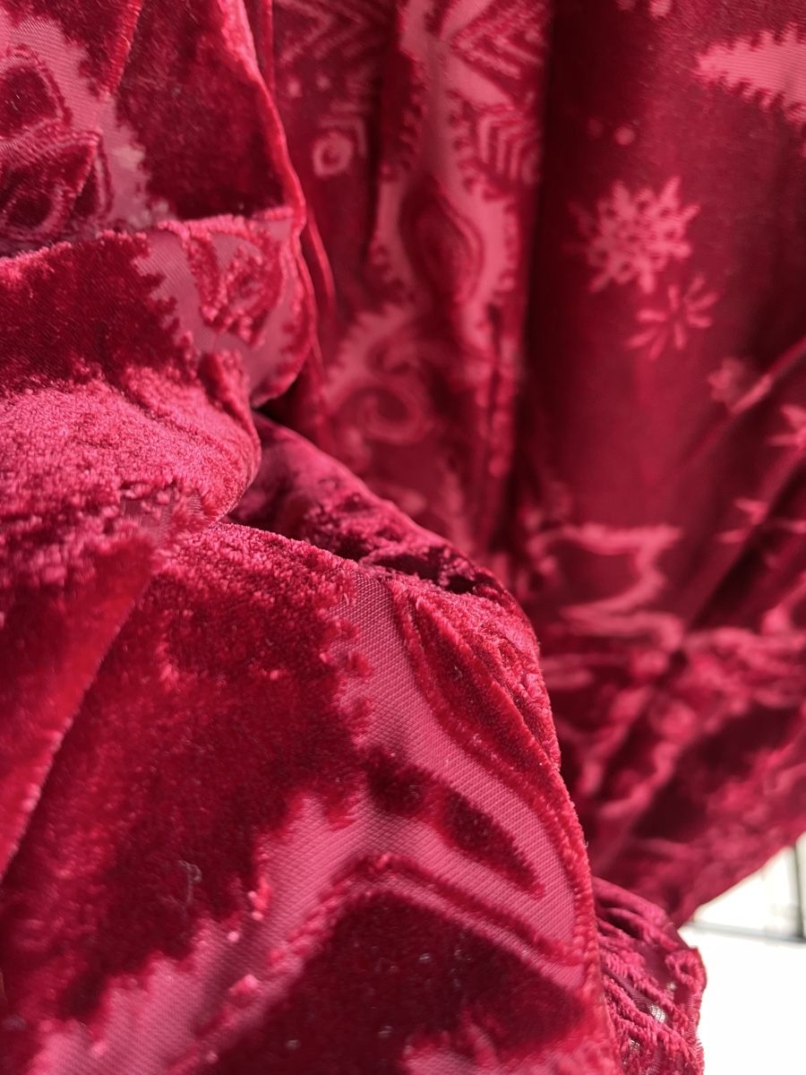 Mango Robes: Rotes Samtkleid Mango – D'occasion à Zermatt par mar_f9v6 4