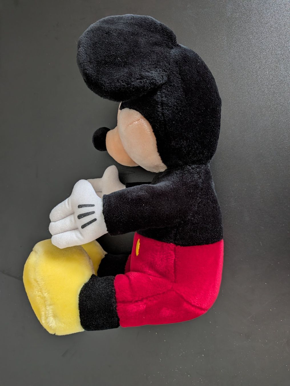 Disney Spielzeuge: Mickey Mouse Stofftier, ca. 40cm gross im sitzen – Gebraucht aus Herisau von apo_bxx7 2