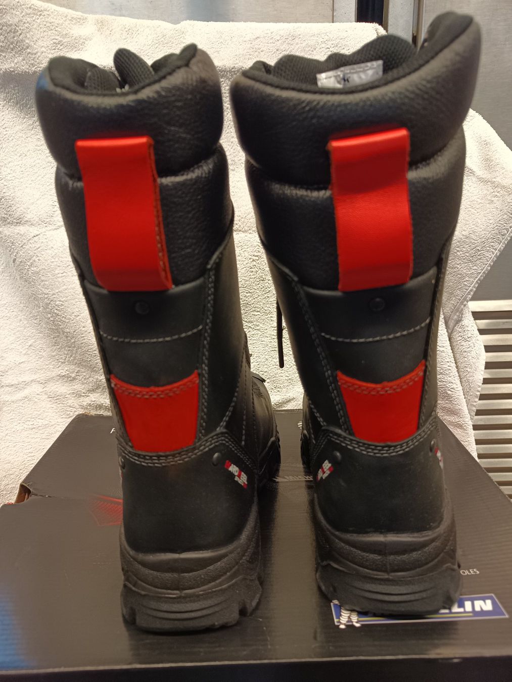 Scarpe da uomo: Sicherheitsstiefel / Feuerwehstiefel – Nuovo e nell'imballaggio originale da Oberegg venduto da A-Z.Handel.Loehrer 2