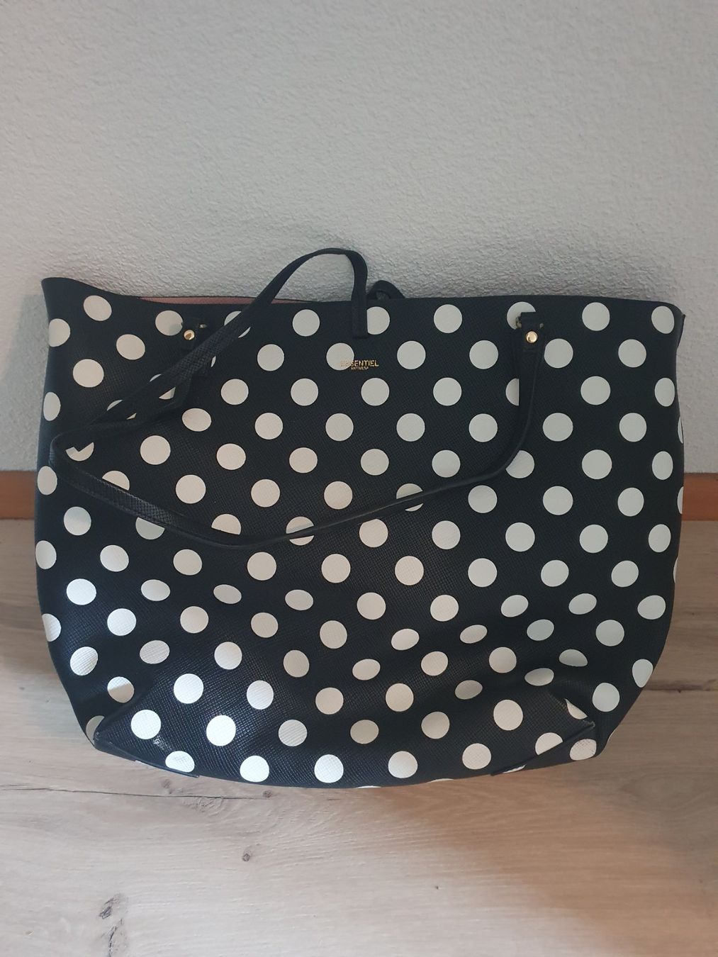 Essentiel Antwerp Taschen für Damen: Oversize Handtasche Alice in Wunderland – Gebraucht aus Nussbaumen AG von jul_t76k 2