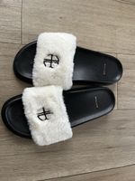 Anine Bing Slippers mit Fell
