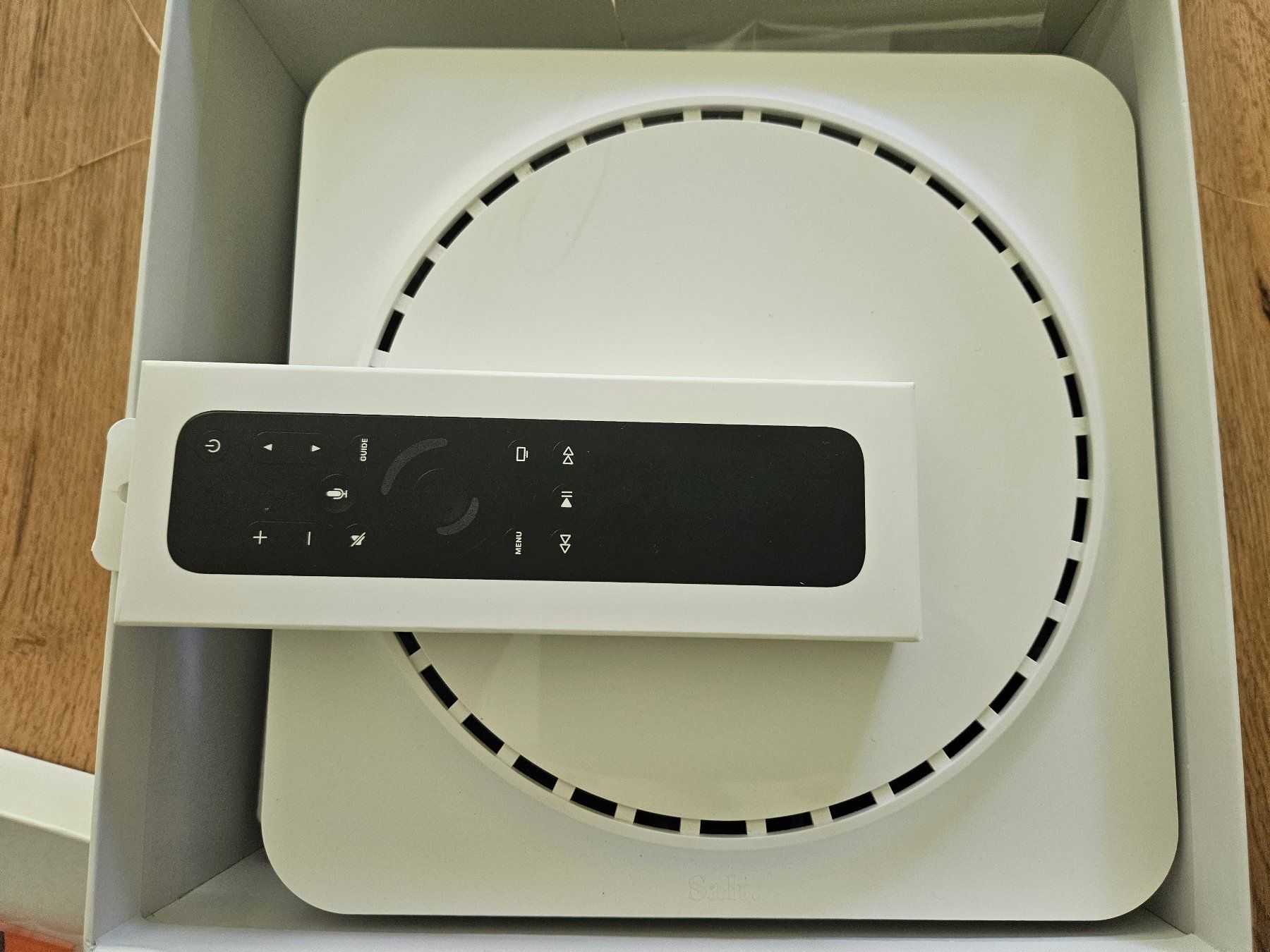 Apple Systèmes audio & multimédias: Salt TV Box - Aplle TV – D'occasion à St.Gallen par Capsule_Corporation 3