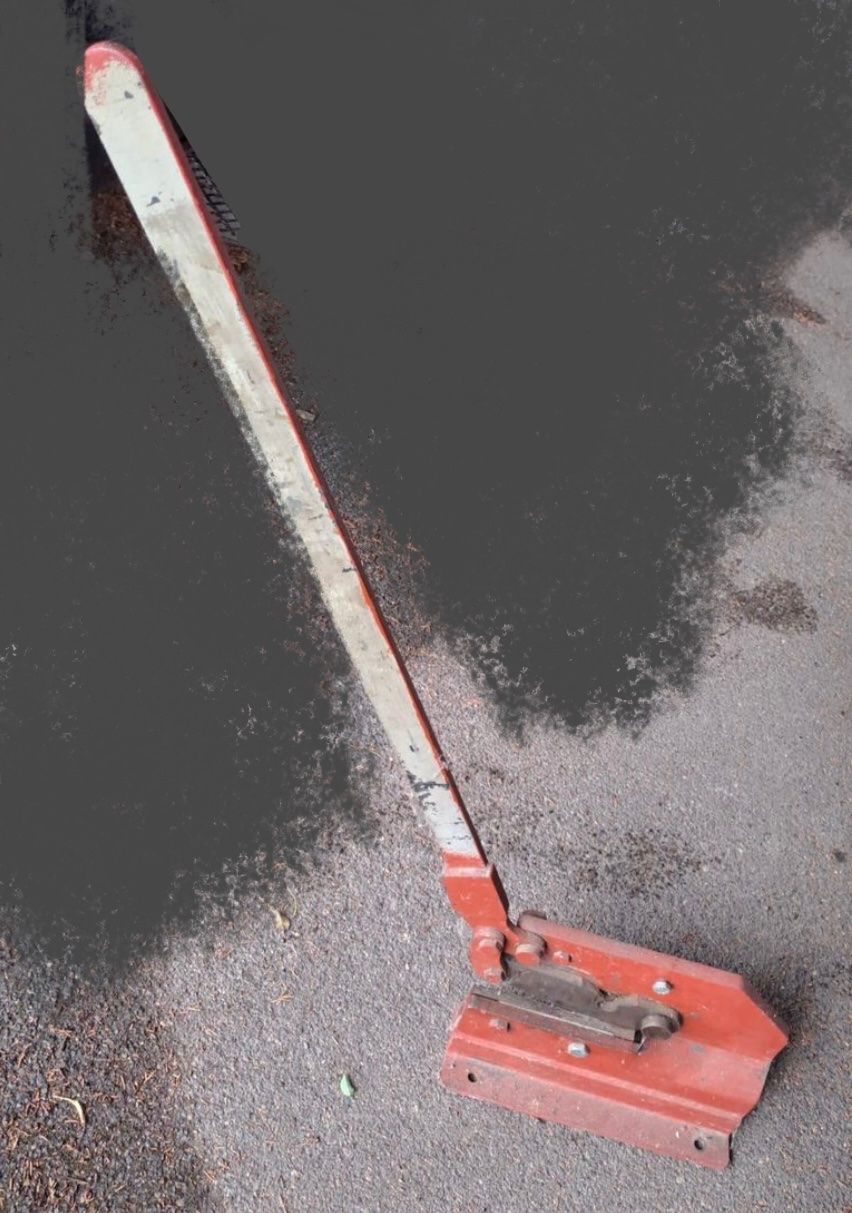 Alle Werkzeuge: Blechschere Blechschneide Blechschneider – Gebraucht aus Buttikon SZ von All4yours