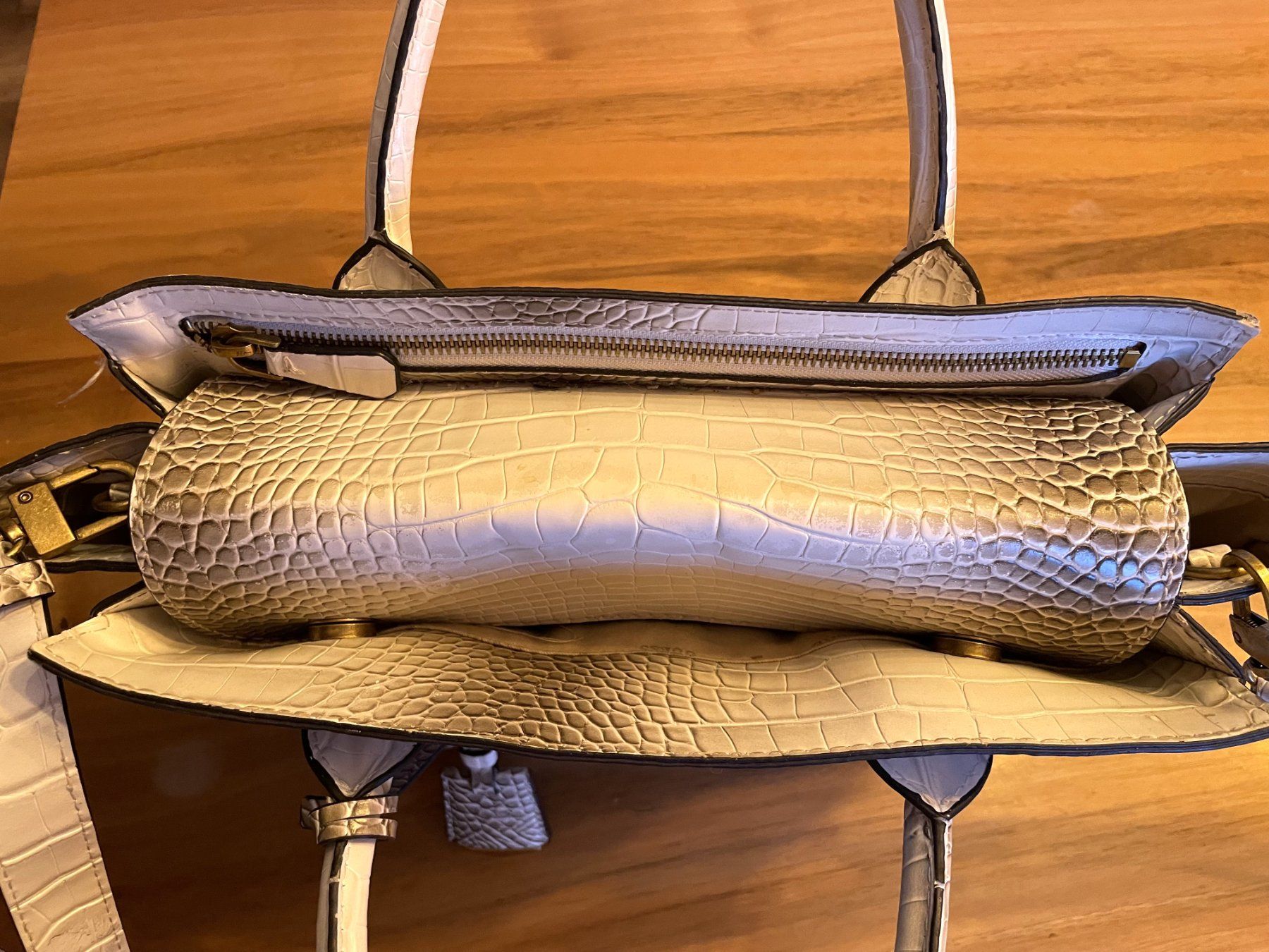 Guess Borse da donna: Guess Handtasche – Usato da Altstätten SG venduto da Nik2009 3