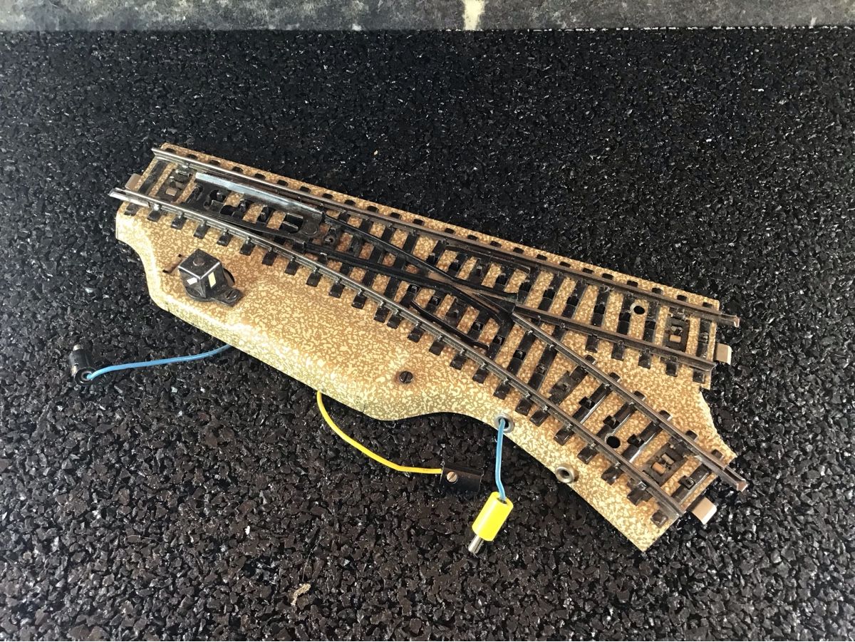 Märklin Modellini di ferrovie: MÄRKLIN ABZWEIG GELEISE  – Usato da Männedorf venduto da Spezial-Modelle
