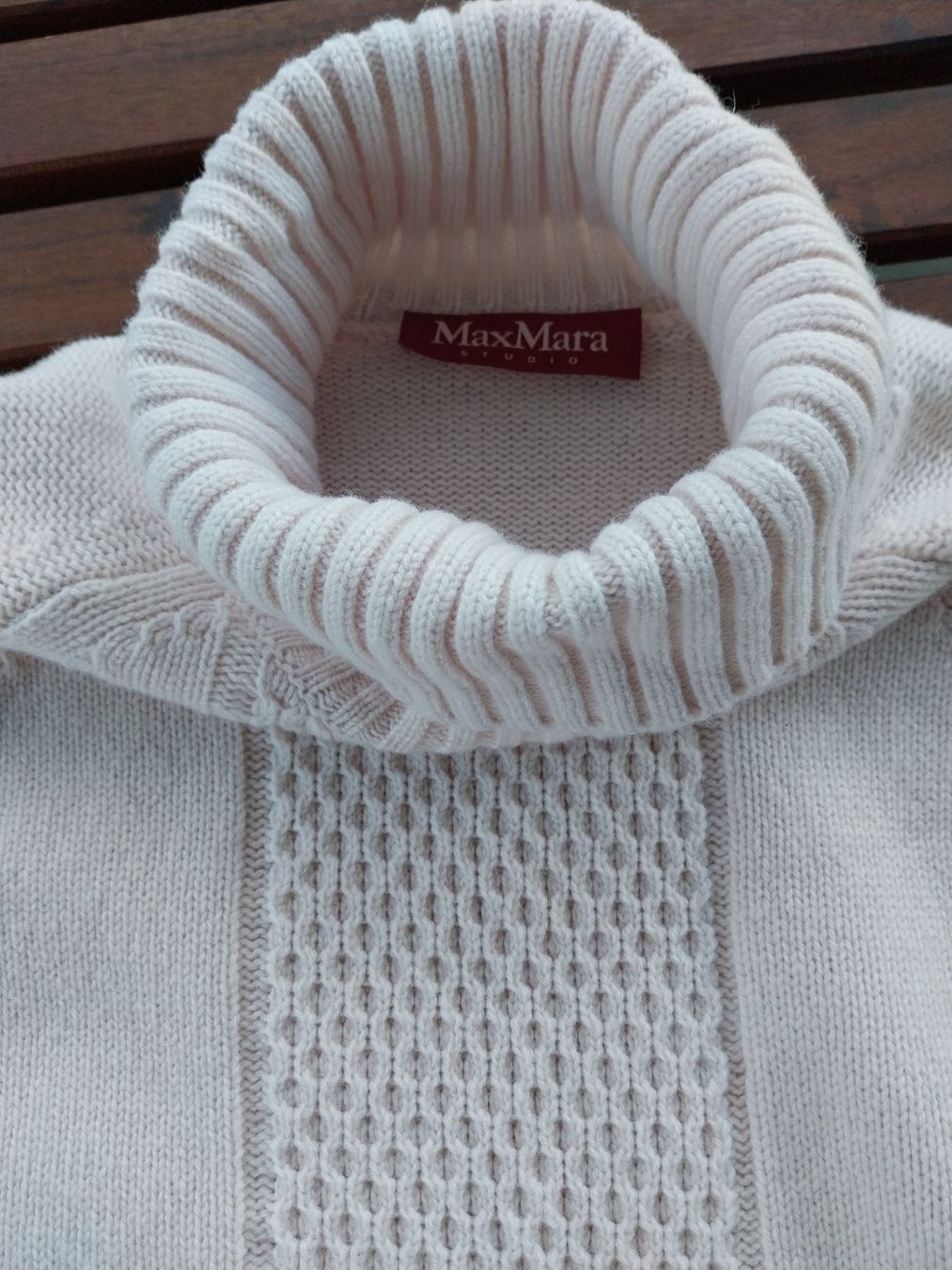 Max Mara Maglioni & Felpe: Pullover MAX MARA,one size,neuwertig, 220 Fr. – Nuovo (secondo la descrizione) da Bülach venduto da reguskon 4