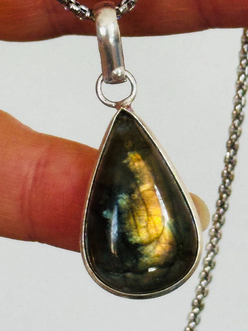 Catenine: Labradorite necklace – Nuovo e nell'imballaggio originale da Genève venduto da AGBERG