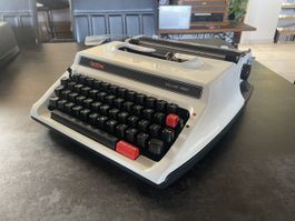 Ancienne Machine à Écrire Brother Deluxe 1600