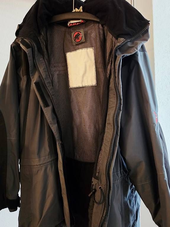 Giacche: DAMEN MAMUT JACKE – Usato da Visp venduto da Glaci2212 2
