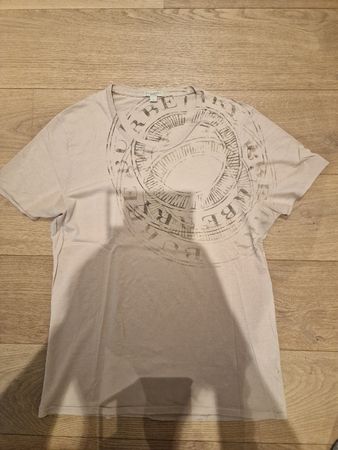 Burberry T-Shirt