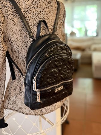 Guess Rucksack schwarz Gold wie neu