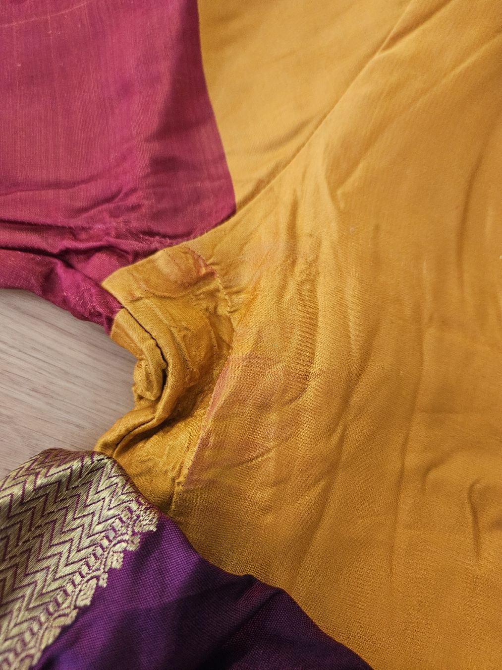Kleider: Zari aus Seide "Kumara Fabrics"  – Gebraucht aus Pratteln von Cartonsducoeur_bl 5