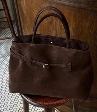 Sac à main en daim marron élégant- Parfait pour l'automne!