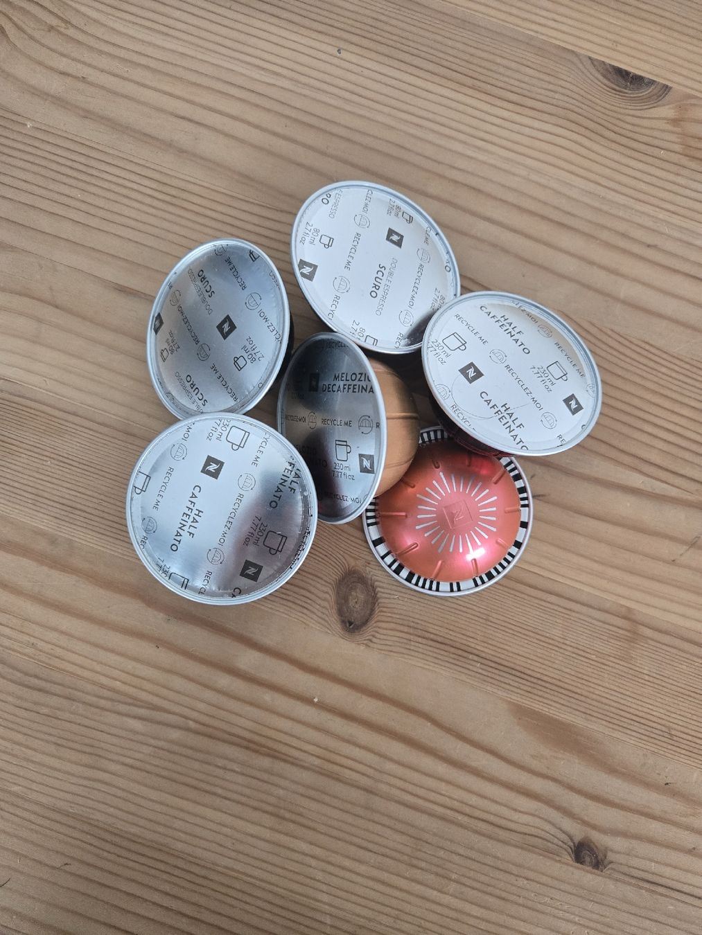 Nespresso Kaffeemaschinen & Espressomaschinen: nespresso vertuo mit ca. 50 Kapseln – Gebraucht aus Glattpark(Opfikon) von sophie789 1