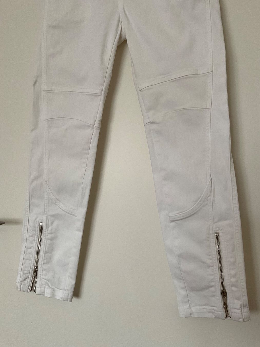 Closed Jeans: CLOSED wunderschöne Jeans Gr 30 / 38 eher 36 weiss – Usato da Urdorf venduto da alda02 2