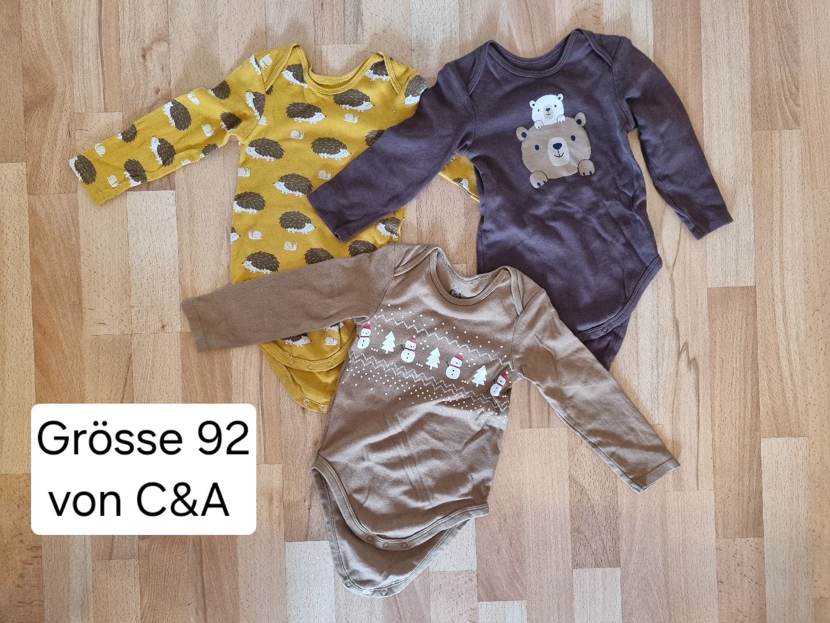C&A Lotti di vestiti: 3 Bodies Grösse 92 – Usato da Fehraltorf venduto da life-is-easy