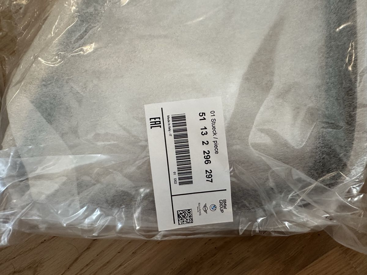 Mini Tutti pezzi di ricambio auto: MINI R56 - Original Heckleuchten Blende – Nuovo (secondo la descrizione) da Sissach venduto da MaPug 1