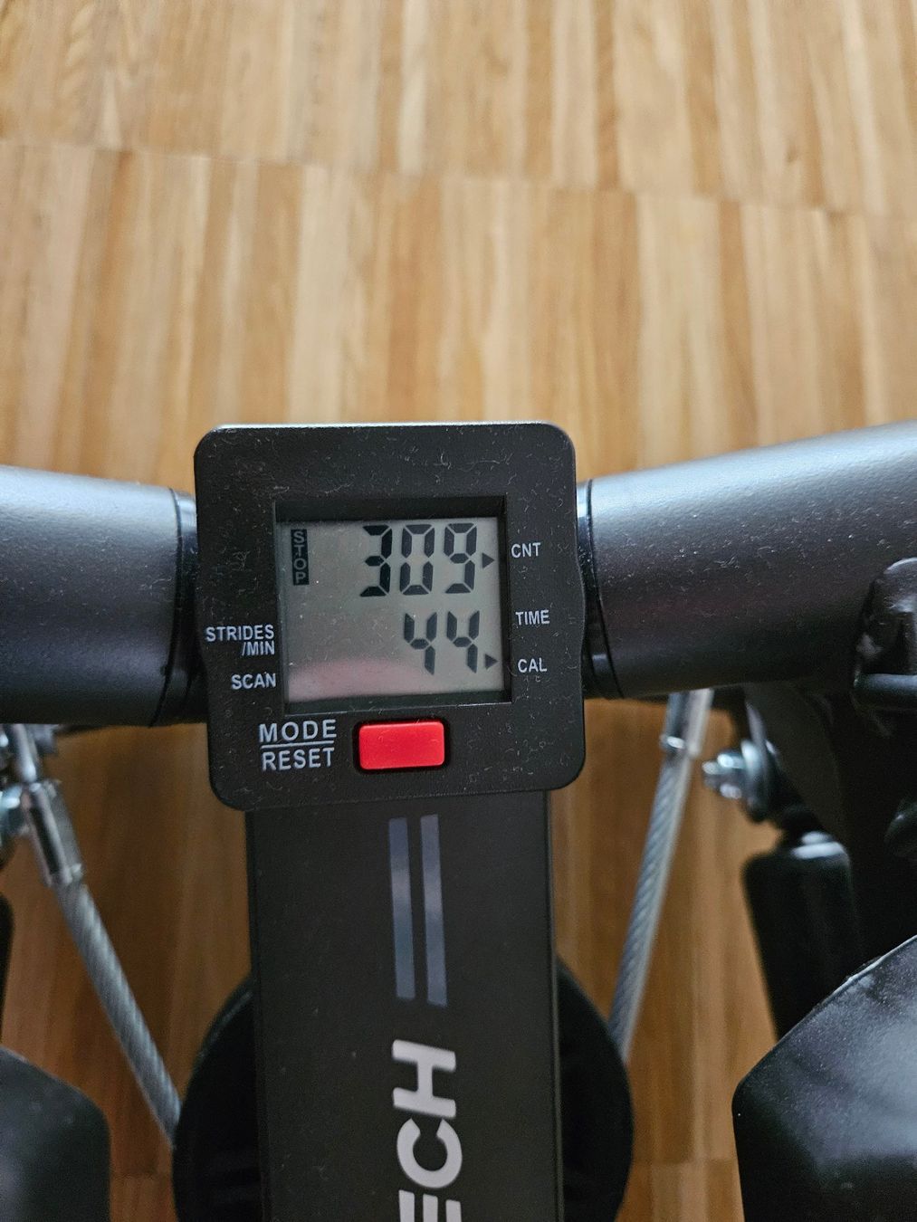 Hometrainer: Stepper - Sportgerät – Gebraucht aus Aarau von  2