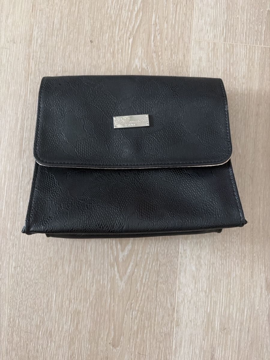 Kosmetikkoffer: Blumarine Necessaire – Gebraucht aus Urtenen-Schönbühl von LaPriinciipessa