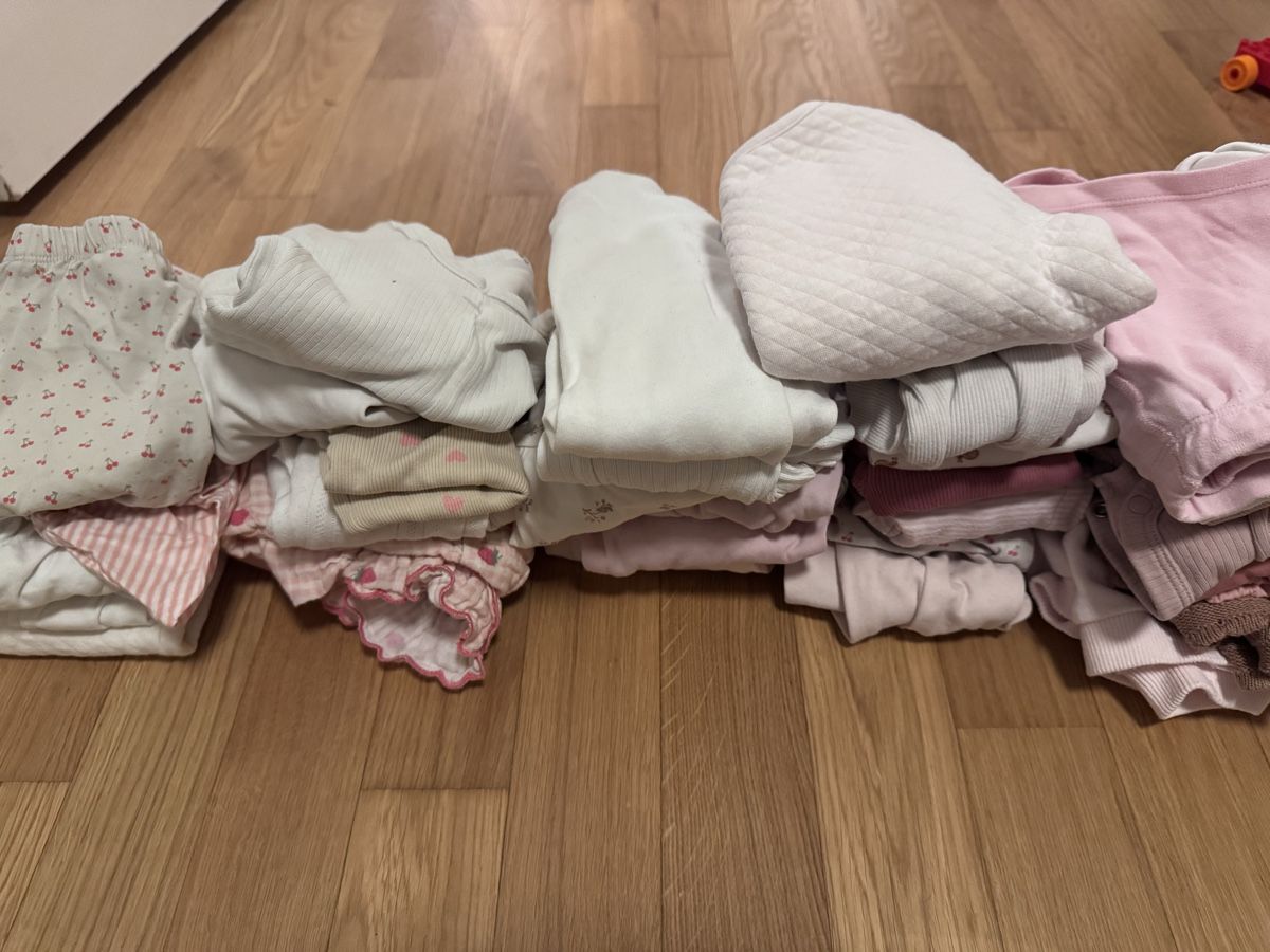 Lotti & Set di vestiti: Babykleider Set Mädchen 62/68 – Usato da Zürich venduto da MA-SNEAKERS 1