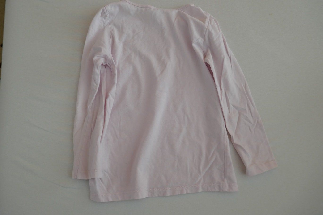 Blusen, T-Shirts & Tops: Uni hellrosa T-Shirt, Gr. 122/128 – Gebraucht aus Horgen von Feli39 1