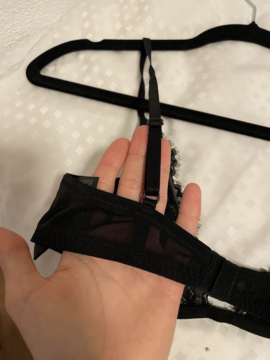 H&M Autres dessous: Spitzen BH 75a  – Neuf avec emballage d'origine à St. Gallen par web_r57v 4