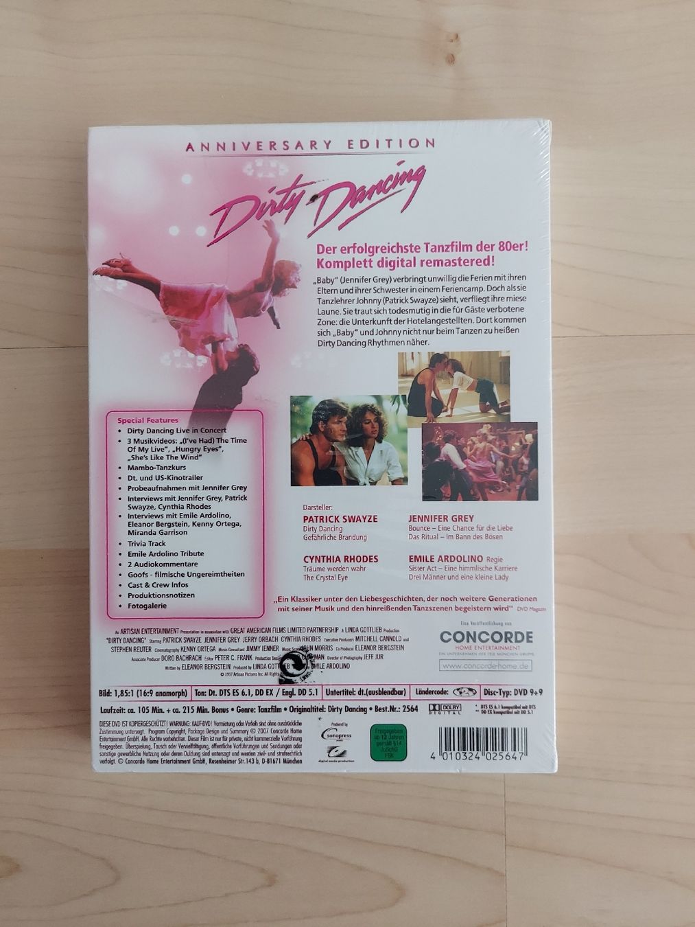 Tutti i DVDs: Dirty Dancing - Anniversary Edition - 2 DVDs - Orginalver. – Nuovo e nell'imballaggio originale da Kölliken venduto da arwen6 1