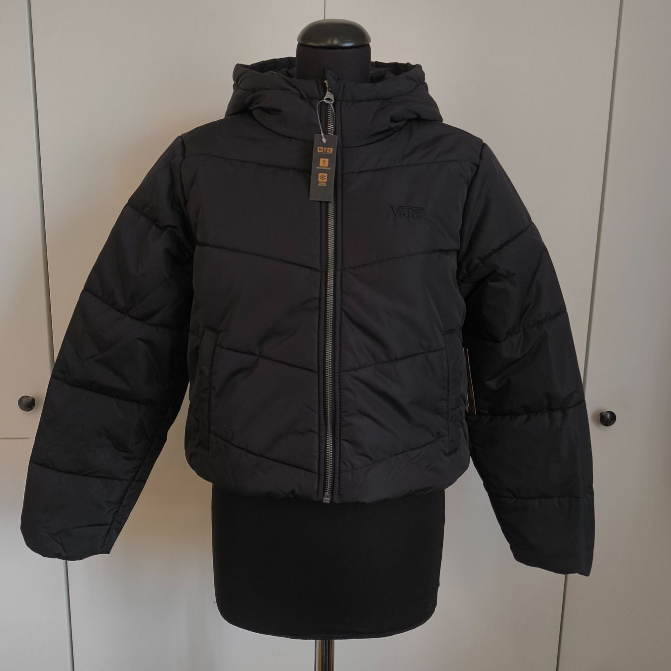 Vans Giacche: Vans Jacke kurz, Grösse M – Nuovo e nell'imballaggio originale da Uitikon Waldegg venduto da PJLS1