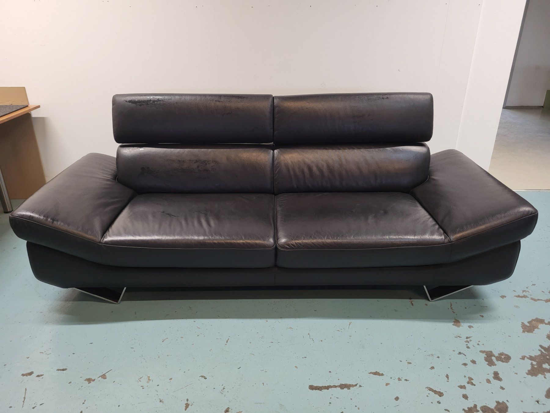 Sofas: Sofa Kunstleder – Gebraucht aus Brügg BE von POU-BELLE 2