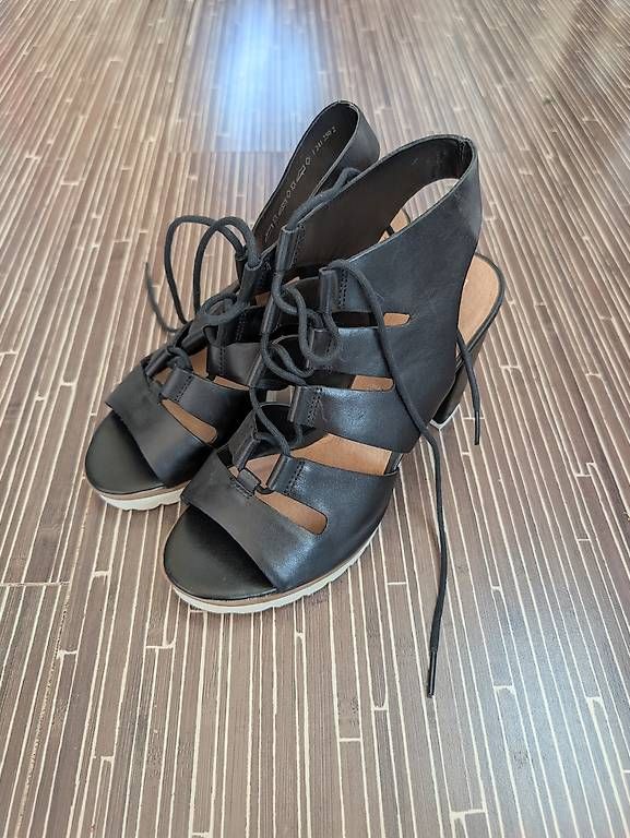 Scarpe da donna: Black Lace-up Heel Sandals – Usato da Erschwil venduto da andora00 2