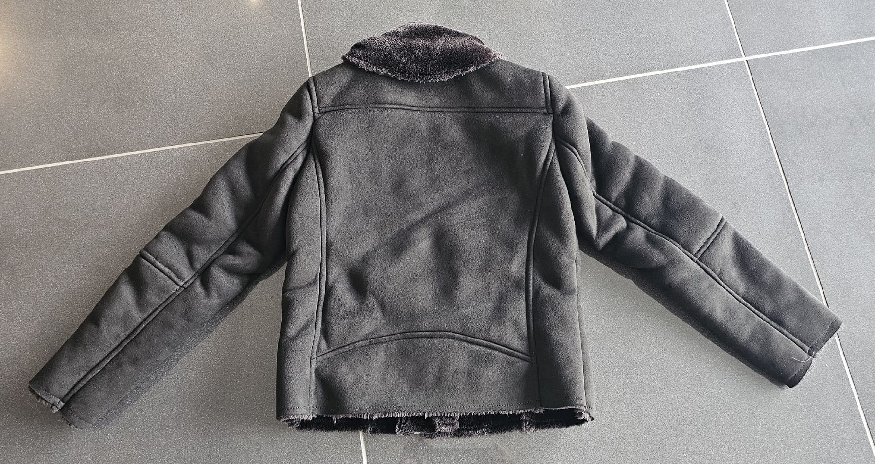 Giacche & Cappotti: Kunstfell Jacke Gr. 134 – Nuovo (secondo la descrizione) da Lengnau AG venduto da Scheslain01 1