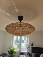 Deckenleuchte aus geflochtenem Natur Rattan und Sisal