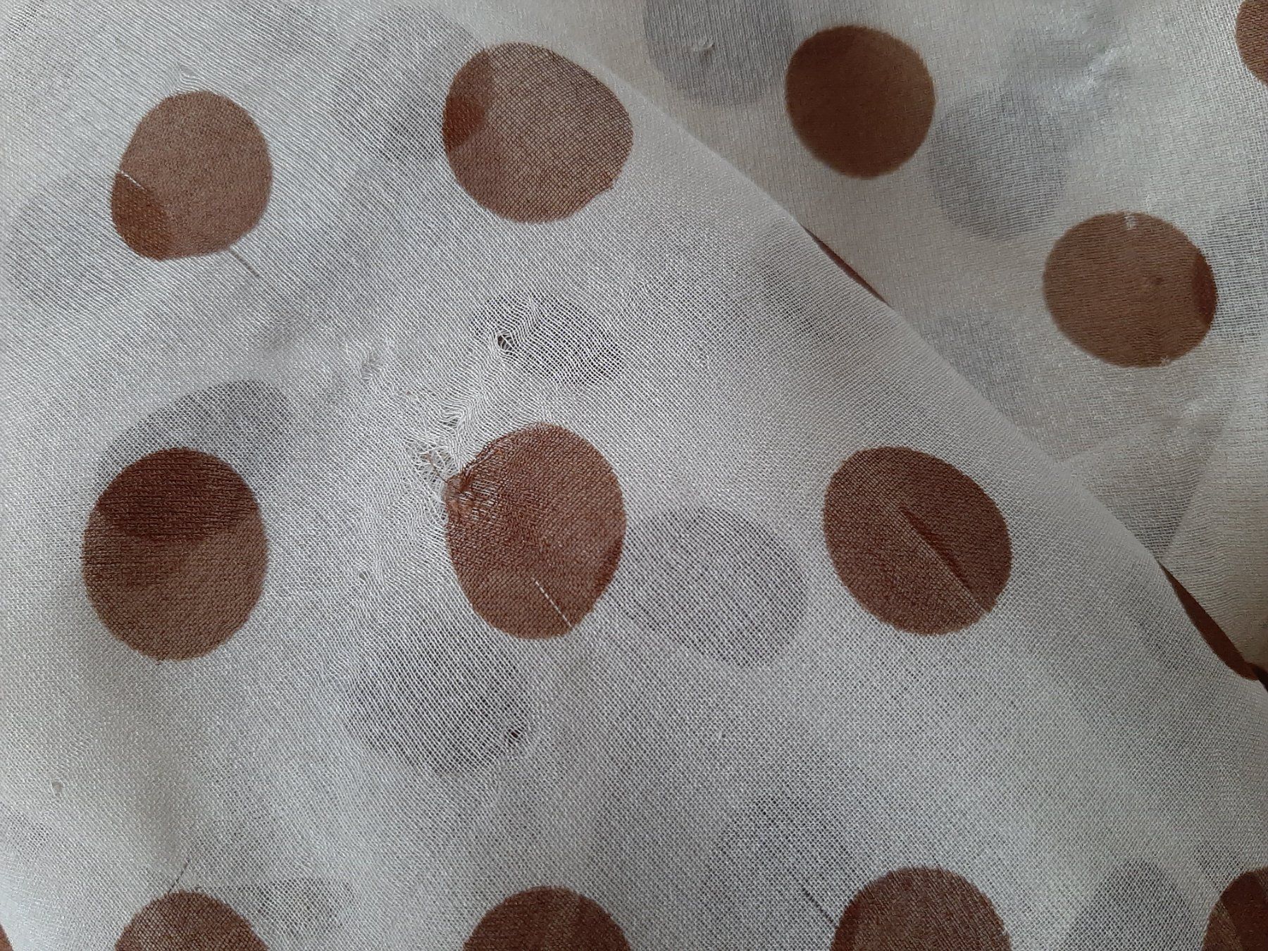 Foulards, Tücher & Schals: Foulard beige à pois bruns – Gebraucht aus Lausanne von Cognitia 2