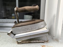 Altes / antikes Bügeleisen