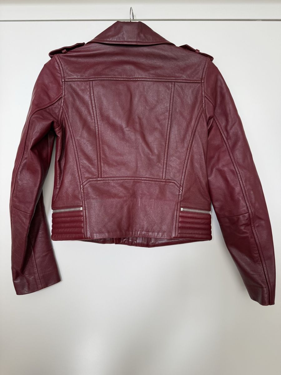 Maje Jacken: Maje Lederjacke Bordeaux Grösse 36  – Gebraucht aus Zug von 5anna 2