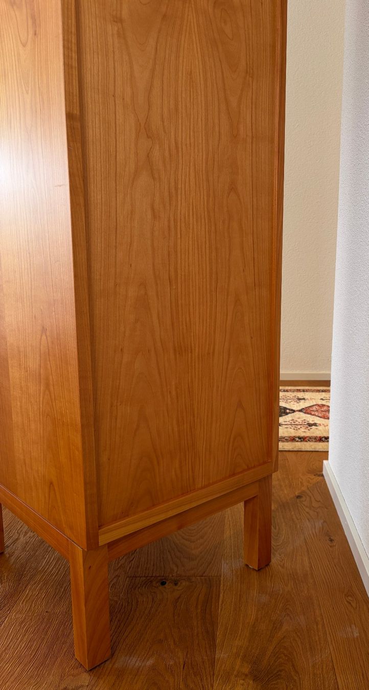 Regale: Holzregal in Nussbaum – Gebraucht aus Wald ZH von Goldfuchs999 5