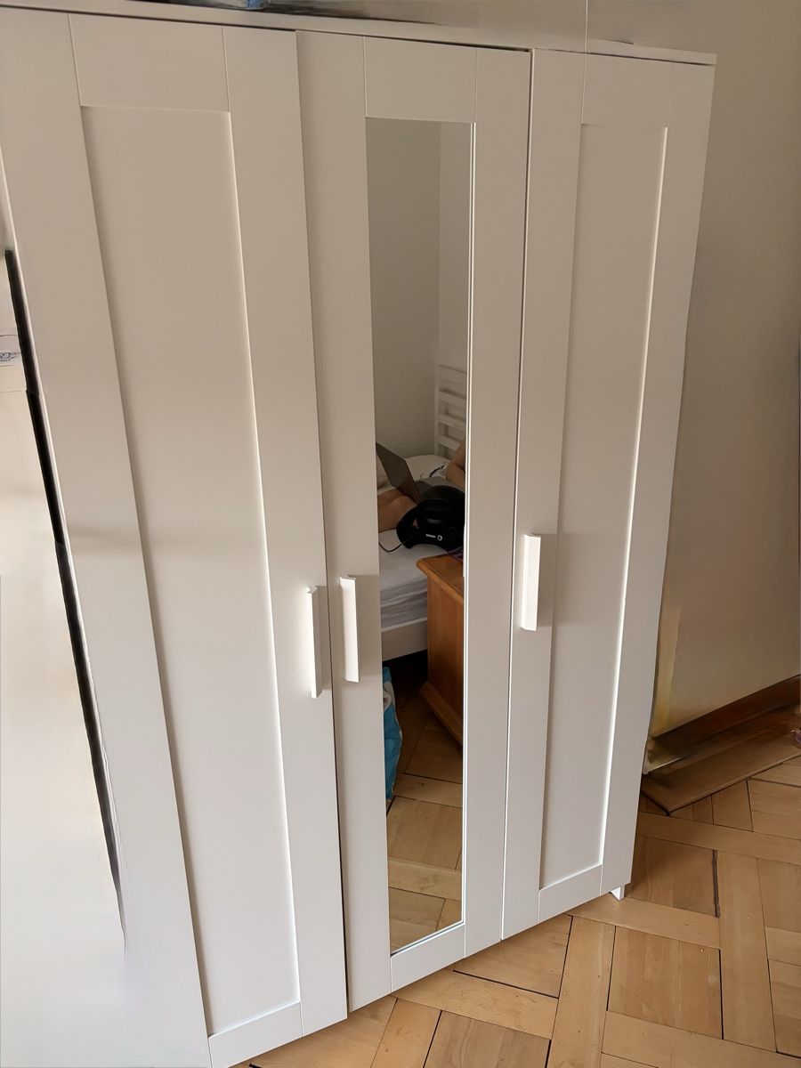 Ikea Armadi: IKEA Wardrobe with mirror white 3 doors – Usato da Zürich venduto da eduardag 1
