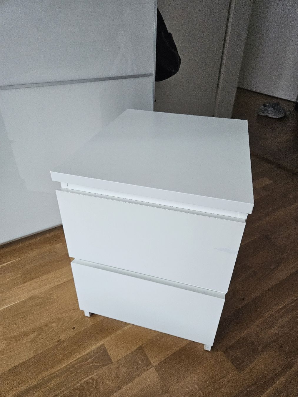 Ikea Comodini: STORKLINTA bedside table IKEA – Usato da Zürich venduto da tan_y9tj
