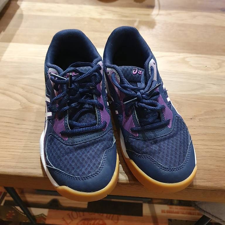 Scarpe da uomo: ASICS Hallenschuhe 36 – Usato da Widnau venduto da Nela26 3