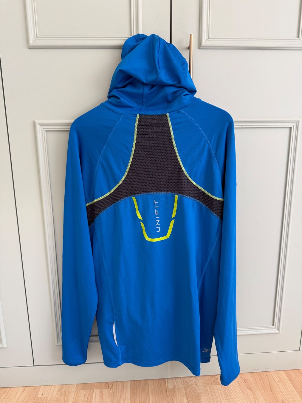 Pulls & Sweat-shirts: Sweatshirt unifit running Gr. L, blau – D'occasion à Uettligen par Leoniexx 2