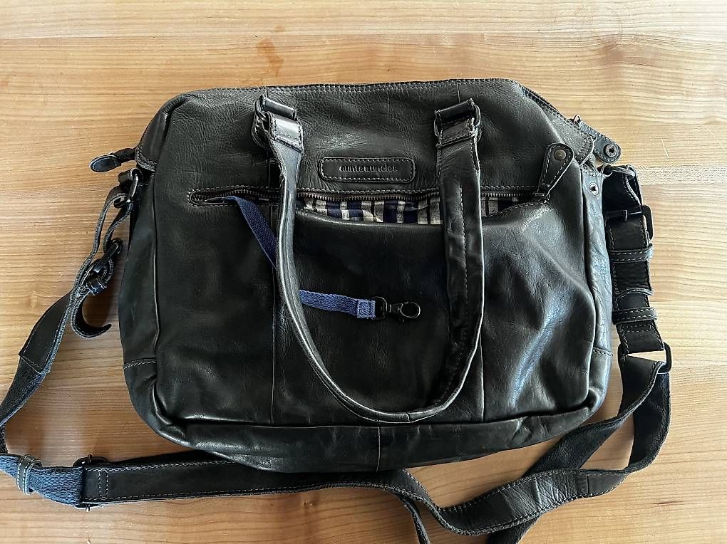 Taschen für Damen: aunts & uncles Tasche aus Leder – Gebraucht aus Attikon von len85 1